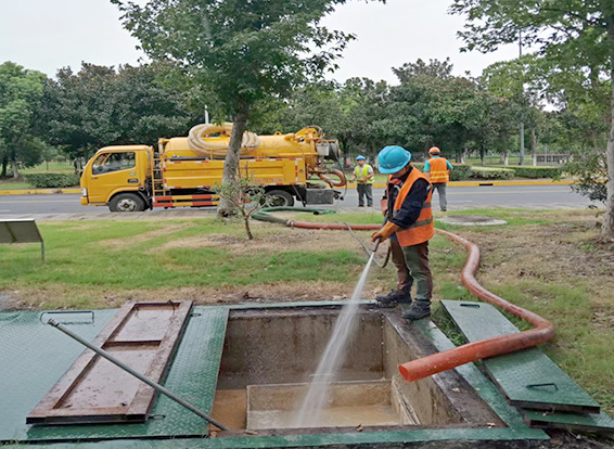 于洪化油池清理
